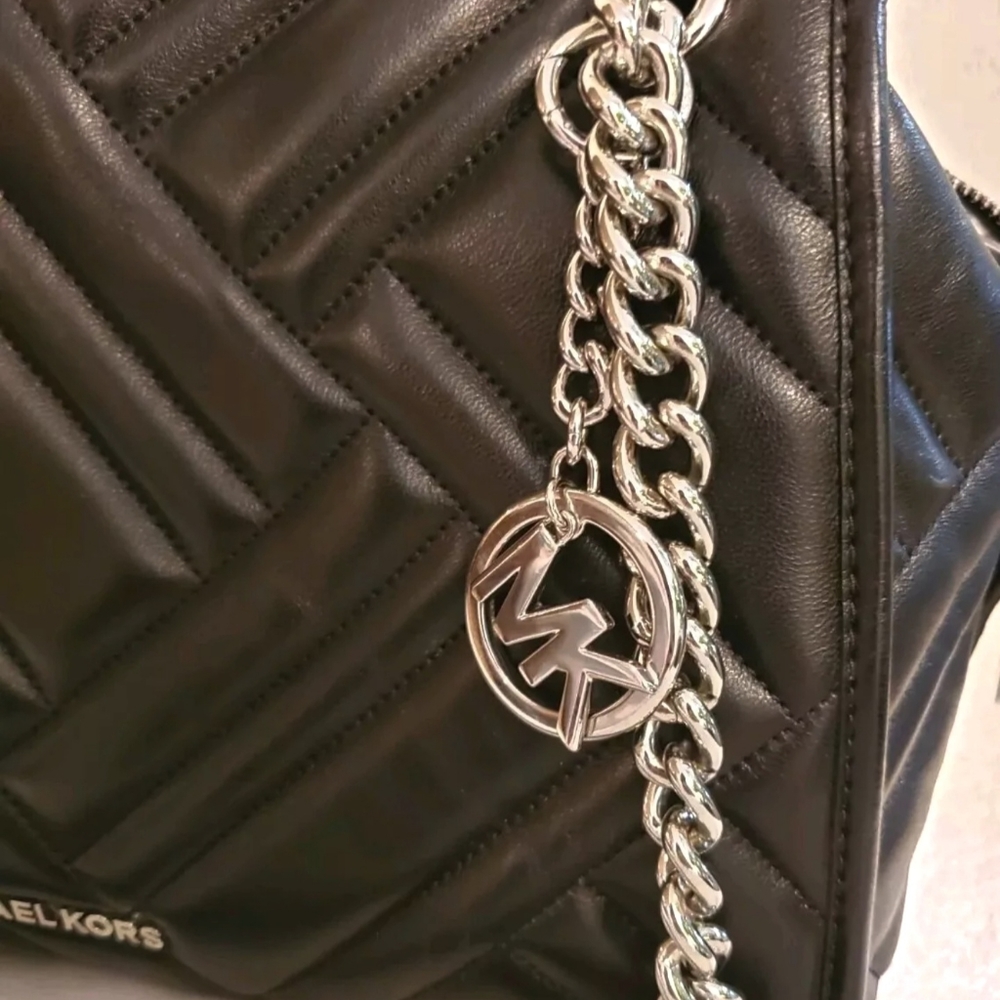 Michael Kors Quilted Leather "Kathy" Bag NWOT - Picture 3 of 16